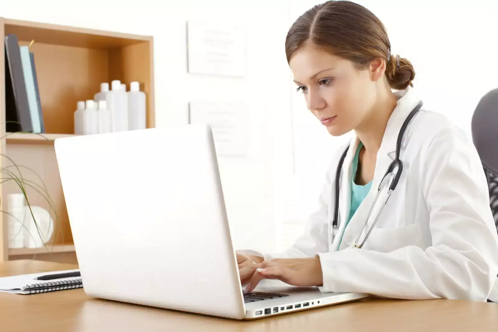 Онлайн курс Порядок организации медицинской деятельности, связанной с оборотом наркотических средств и психотропных веществ от Единый Центр Обучения