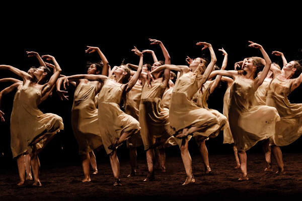 Онлайн курс Современный танец: как понимать и любить от Level One